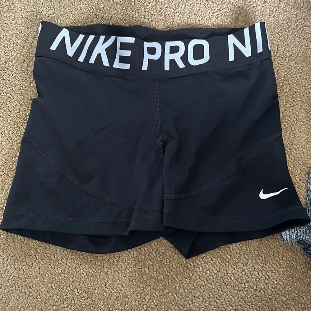 Women’s black Nike pro shorts